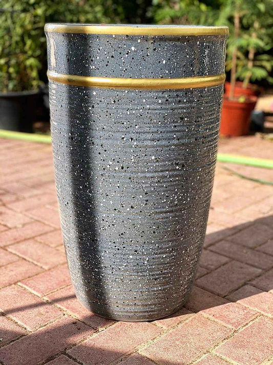 Grey/Gold Ceramic pot